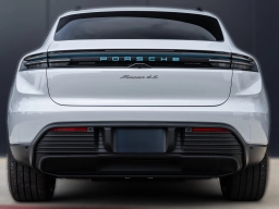 Porsche Macan Electric 4S AWD 2025