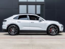 Porsche Macan Electric 4S AWD 2025
