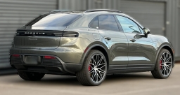 Porsche Macan Electric 4S AWD 2026