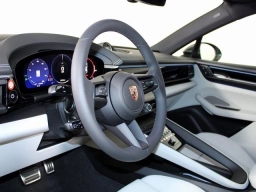 Porsche Macan Electric 4S AWD 2025