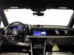 Porsche Macan Electric 4S AWD 2025