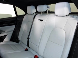 Porsche Macan Electric 4S AWD 2025