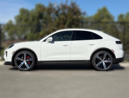 Porsche Macan Electric 4S AWD 2025