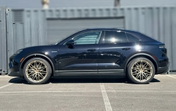 Porsche Macan Electric 4S AWD 2026