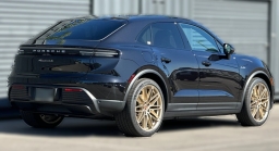 Porsche Macan Electric 4S AWD 2026