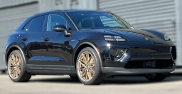 Porsche Macan Electric 4S AWD 2026