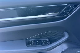 Porsche Macan Electric 4S AWD 2026