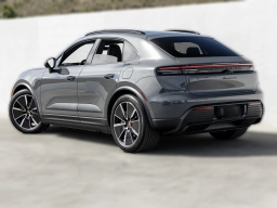 Porsche Macan Electric 4S AWD 2026