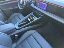 Porsche Macan Electric 4S AWD 2026