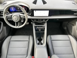 Porsche Macan Electric Turbo AWD 2025