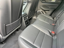 Porsche Macan Electric Turbo AWD 2025