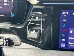 Porsche Macan Electric Turbo AWD 2025