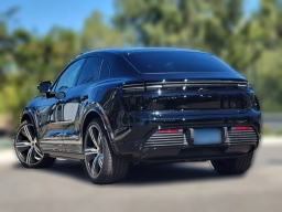 Porsche Macan Electric Turbo AWD 2026