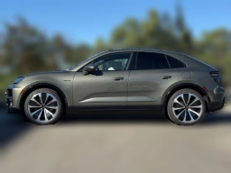 Porsche Macan Electric Turbo AWD 2025