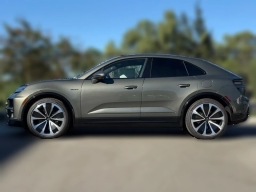 Porsche Macan Electric Turbo AWD 2025
