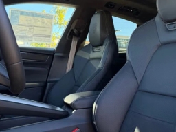 Porsche Macan Electric Turbo AWD 2025