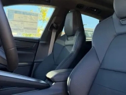 Porsche Macan Electric Turbo AWD 2025