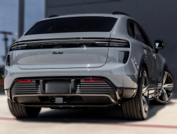 Porsche Macan Electric Turbo AWD 2025
