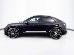 Porsche Macan Electric Turbo AWD 2025