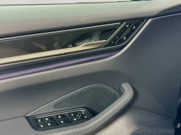 Porsche Macan Electric Turbo AWD 2025