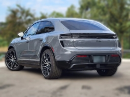 Porsche Macan Electric Turbo AWD 2025