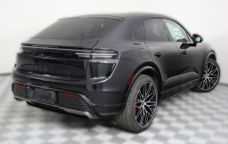 Porsche Macan Electric Turbo AWD 2026