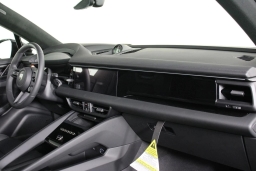 Porsche Macan Electric Turbo AWD 2026