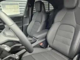 Porsche Macan Electric Turbo AWD 2025