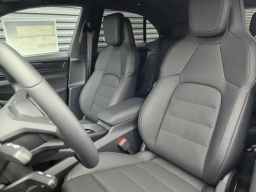 Porsche Macan Electric Turbo AWD 2025