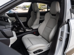 Porsche Macan Electric Turbo AWD 2025