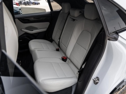 Porsche Macan Electric Turbo AWD 2025