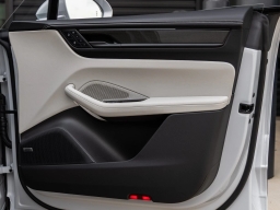 Porsche Macan Electric Turbo AWD 2025