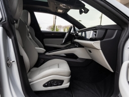 Porsche Macan Electric Turbo AWD 2025