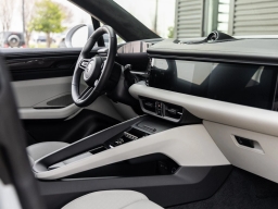 Porsche Macan Electric Turbo AWD 2025