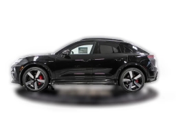 Porsche Macan Electric Turbo AWD 2025