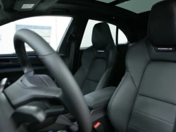 Porsche Macan Electric Turbo AWD 2025