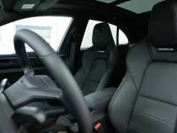 Porsche Macan Electric Turbo AWD 2025