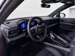 Porsche Macan Electric Turbo AWD 2025