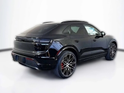 Porsche Macan Electric Turbo AWD 2025