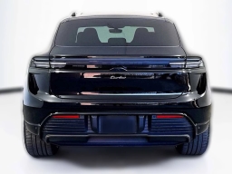 Porsche Macan Electric Turbo AWD 2025