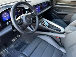 Porsche Macan Electric Turbo AWD 2026