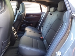 Porsche Macan Electric RWD 2025