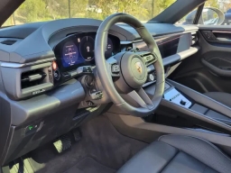 Porsche Macan Electric RWD 2025