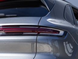 Porsche Cayenne E-Hybrid AWD 2026