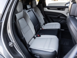 Porsche Cayenne E-Hybrid AWD 2026