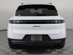 Porsche Cayenne E-Hybrid AWD 2026