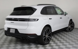 Porsche Cayenne E-Hybrid AWD 2026