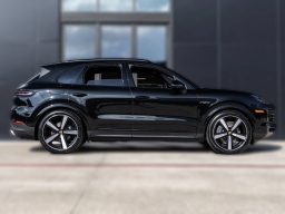Porsche Cayenne E-Hybrid AWD 2026