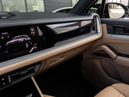 Porsche Cayenne E-Hybrid AWD 2026