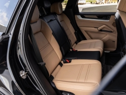 Porsche Cayenne E-Hybrid AWD 2026